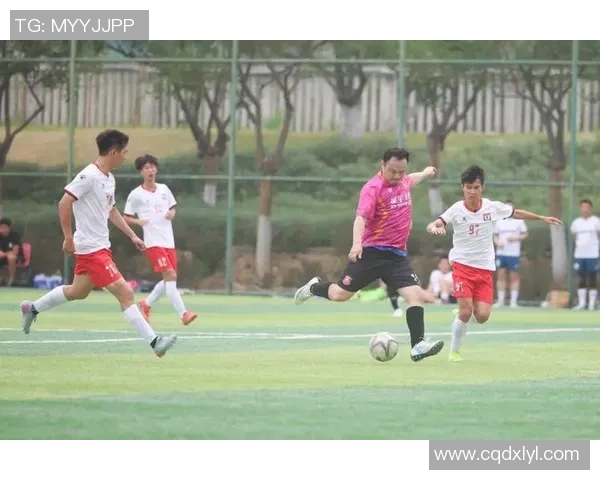 成都足球队的蜕变之路世界锦标赛背后的奋斗与荣耀