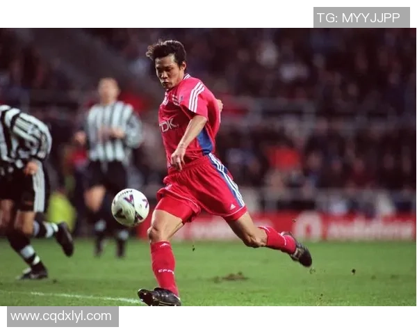 探寻4号球衣背后的传奇足球明星与他们的辉煌成就 探寻4号球衣背后的传奇足球明星与他们的辉煌成就