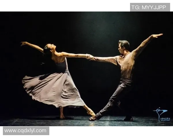 新冠疫情期间足球明星的抗疫故事与精神传承